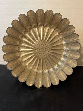 Silver Fluted Tart Pan - Decorative Baking Mold